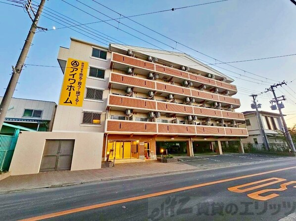 ラ・エスポワールの物件外観写真